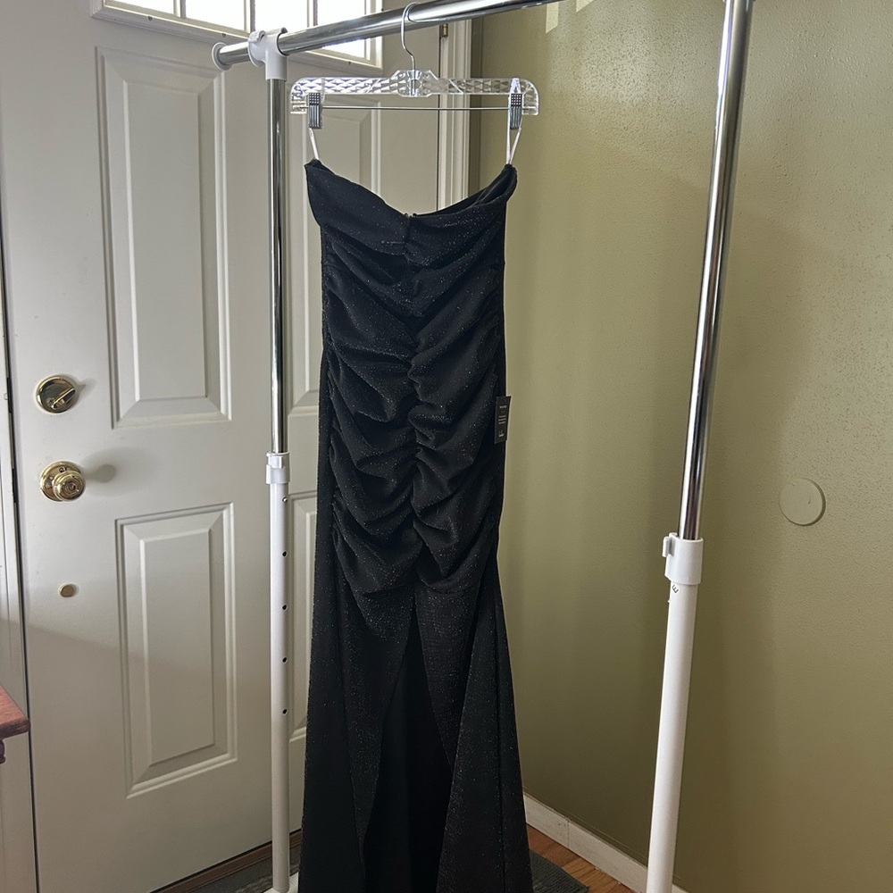 Lulu's Black Glitter Ruched Strapless Cocktail Gown